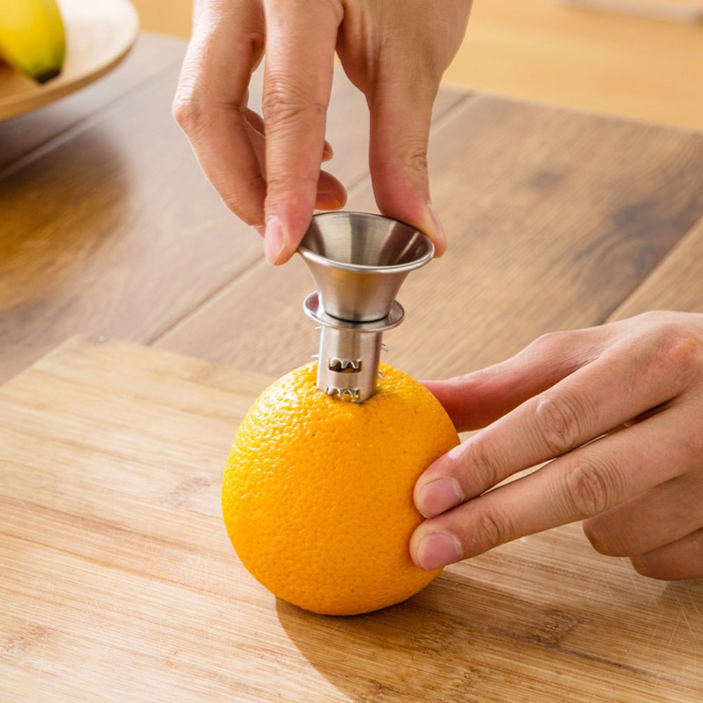 Mini 304 Stainless Steel Lemon Juicer Household Manual Lemon Drilling Tools Kitchen Small Fruit Squeezer Juice Extractor
