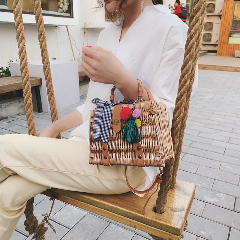 Women's Bag Boog Geweven Kwastje Handtas Bamboe Serie Jeugd Schoudertas Diagonaal Kruis Tas Temperament Handtas Doos Vorm