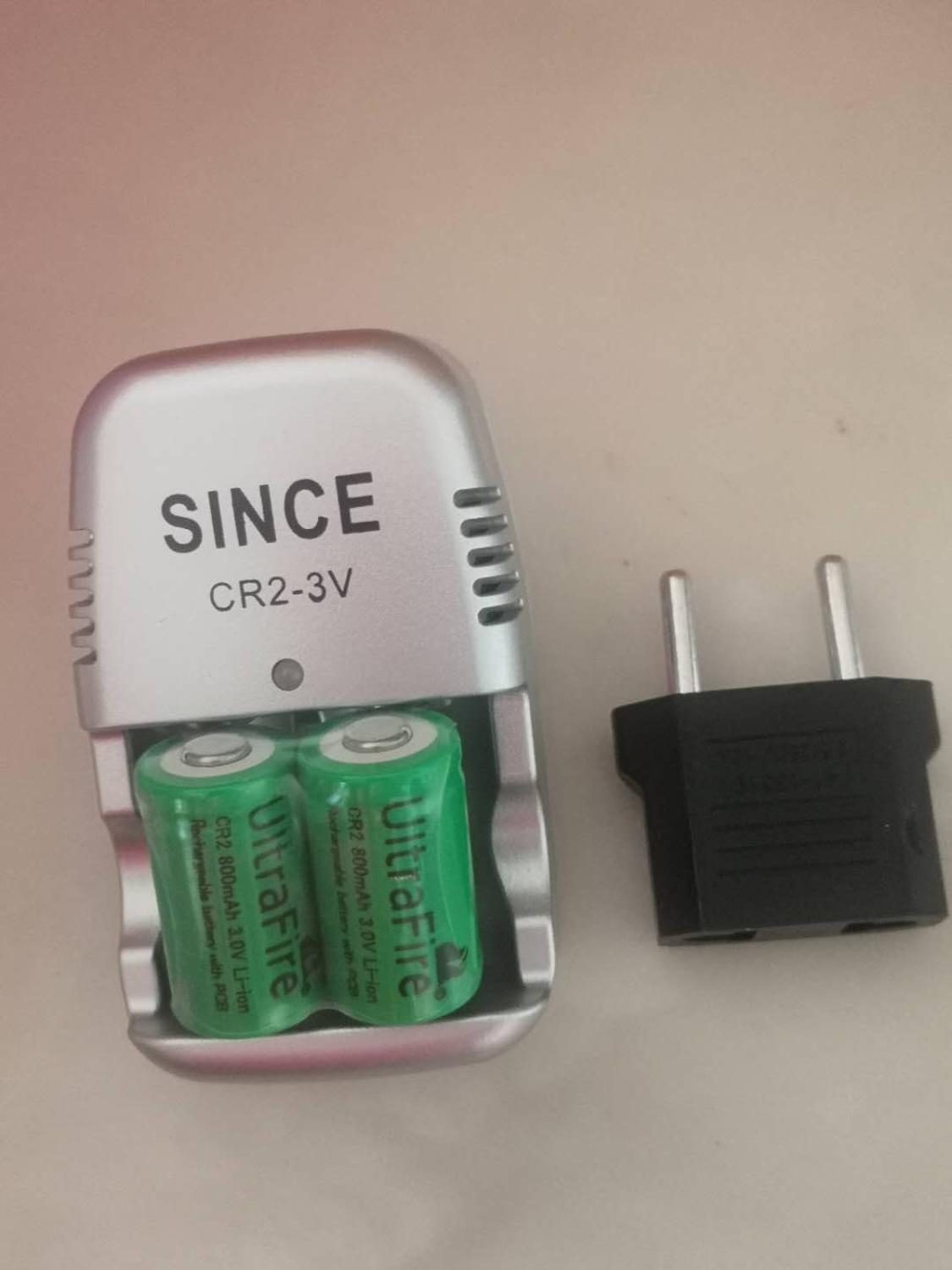 2 stks. 15270 CR2 800 mah oplaadbare batterij + 3 V CR2 lader, digitale camera, gemaakt een speciale batterij: EU