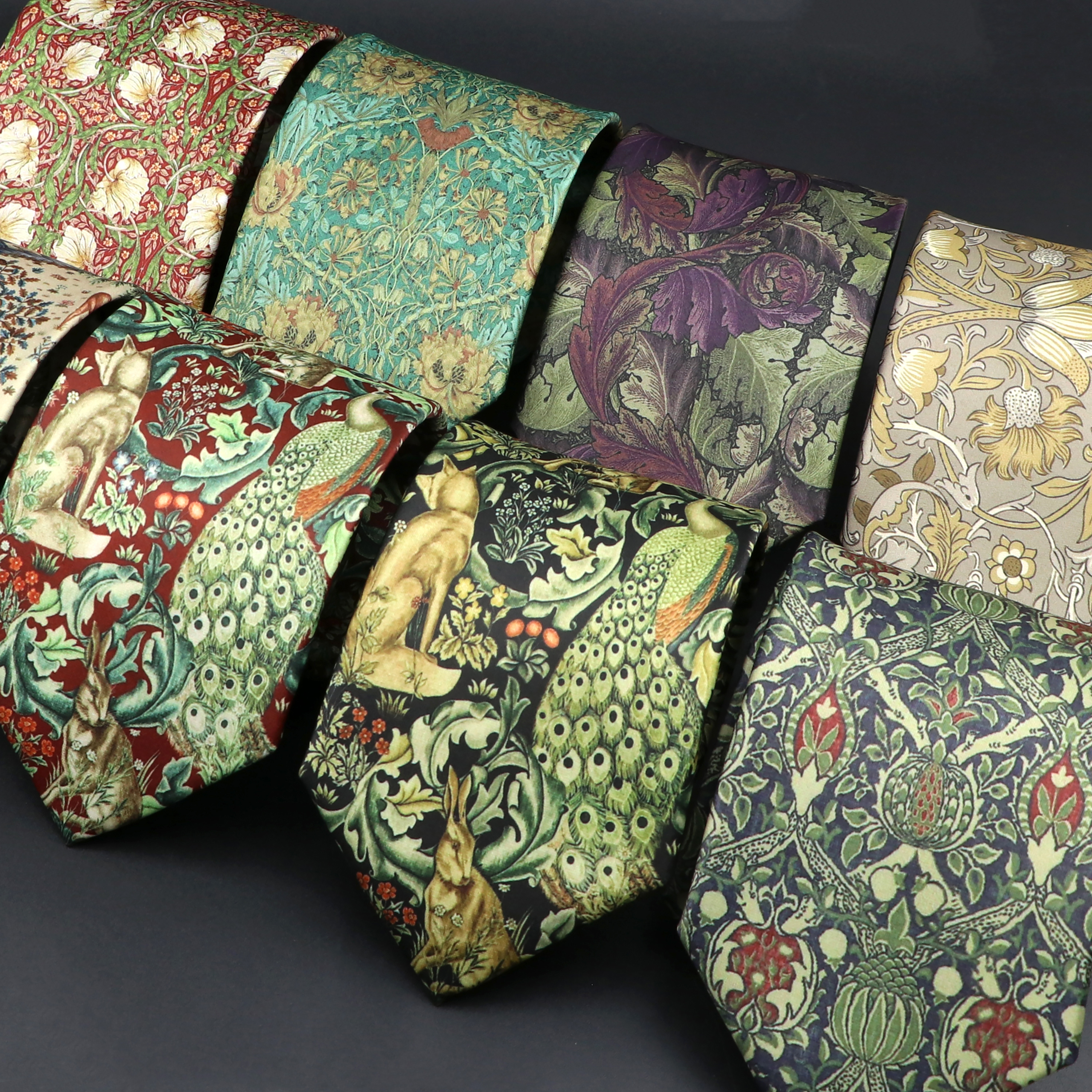 Stropdas in elandstijl met bloemenprint, gemaakt van zacht aanvoelend groen polyester, geschikt voor mannen en vrouwen, voor bruiloften, feestjes en casual gelegenheden.