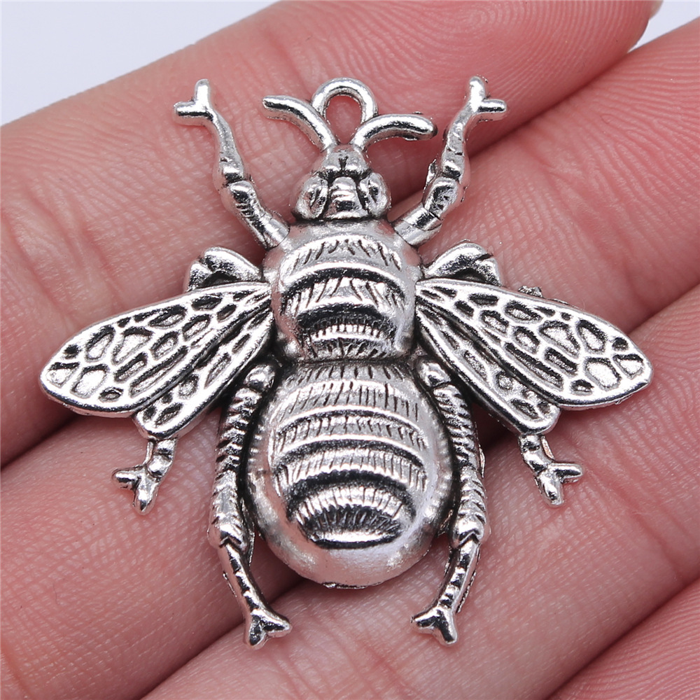 Dijes de abeja, Hornet de miel, Bronce Antiguo, colgantes de Color plateado, hallazgos de fabricación DIY, artesanía hecha a mano, 10 piezas: Ninguno
