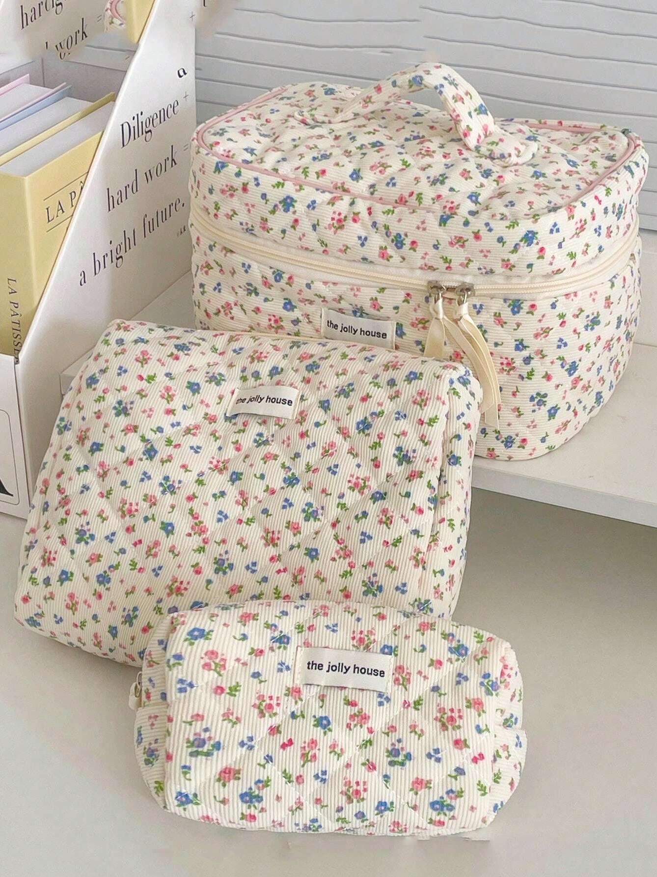 Lovely Floral Stitching Corduroy Cosmetic Bag For Storing Skin Care ltems Lipsticks Accessories Travel Necessity Birthday
