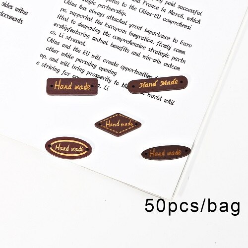 Mix-briljant-vorm 50 stuks/lot gemengde kleuren handgemaakte letters naaien natuurlijke houten knopen kleding decoratie naaien scrapbooking thuis: Bruin