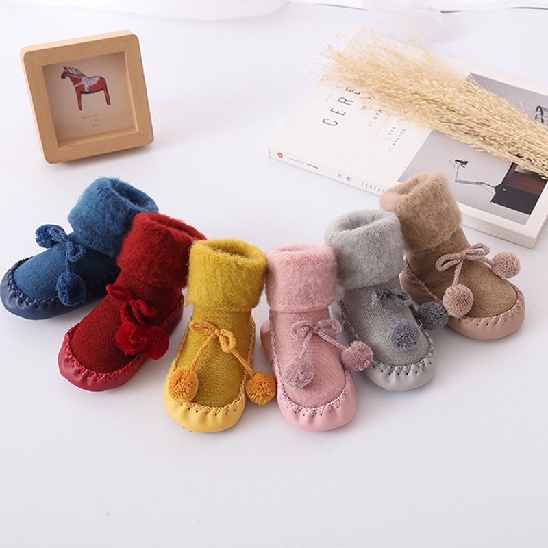 Winter Thicken Baby Socks Cute Pompom Balls Boys Girls Soft Rubber Soles Anti-Slip Children Floor Socks Toddler Shoes