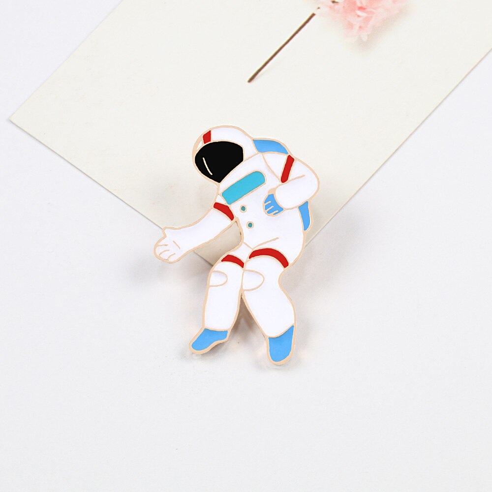 Broche espacial de esmalte, preciso do meu espaço, broche de astronauta, constelações, lapela, presentes para crianças, broches e joias de emblemas