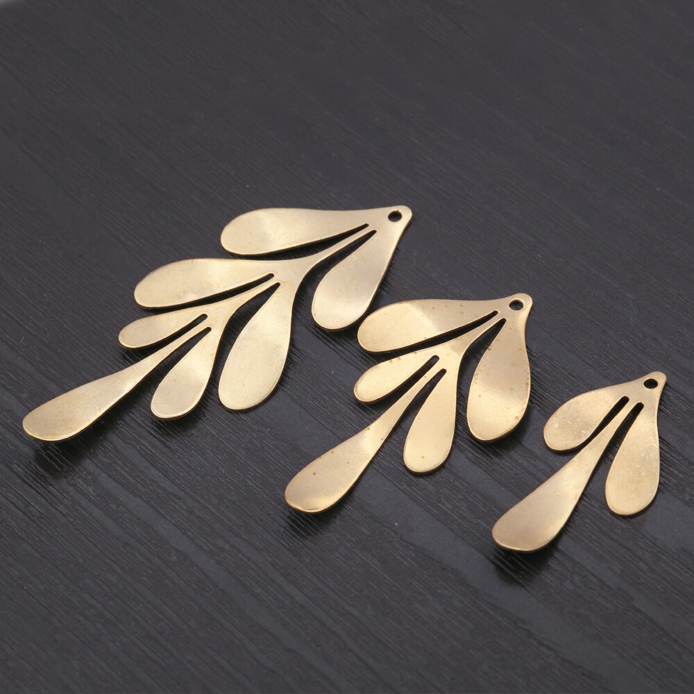 10Pcs Raw Brass Bladeren Bedels Bloem Leaf Veer Sets Charms Hanger Sieraden Bevindingen Voor Diy Oorbellen Ketting Maken Levert