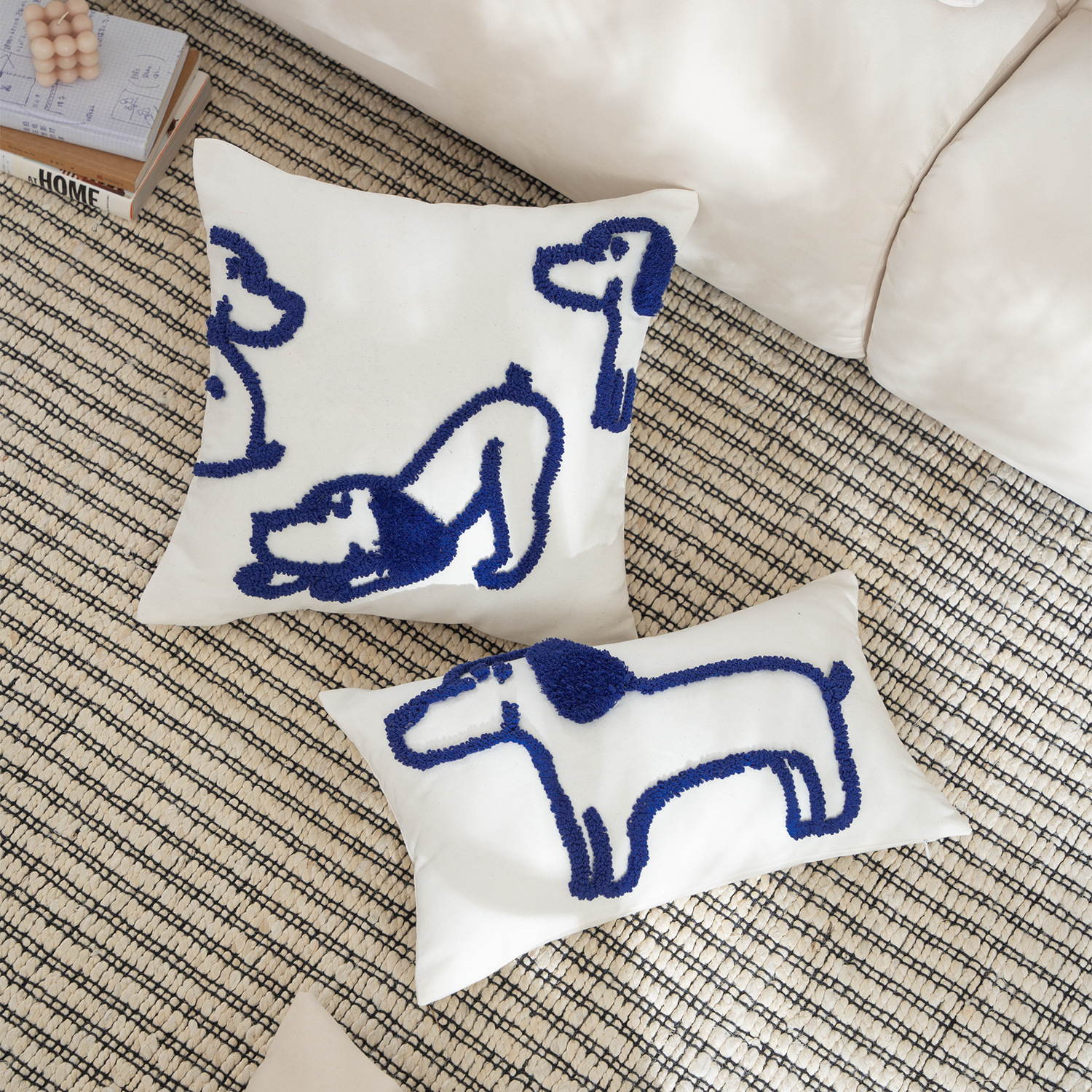 Blau bestickter Kissenbezug, moderner einfacher Hundekissenbezug, eins Ebene, niedlicher Sofakissenbezug, Heimdekoration