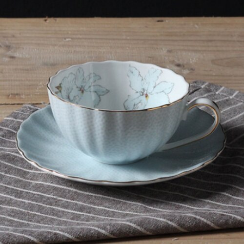 Europæisk luksus bone china kaffesæt blomst topkvalitet porcelæn kaffekop og underkop perle glasur j: -en