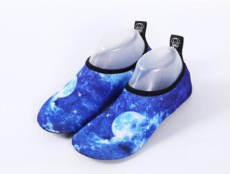 Multi-purpose shoes swimming diving shoes snorkeling rainbow shoes quick-drying shoes beach shoes skinny shoes