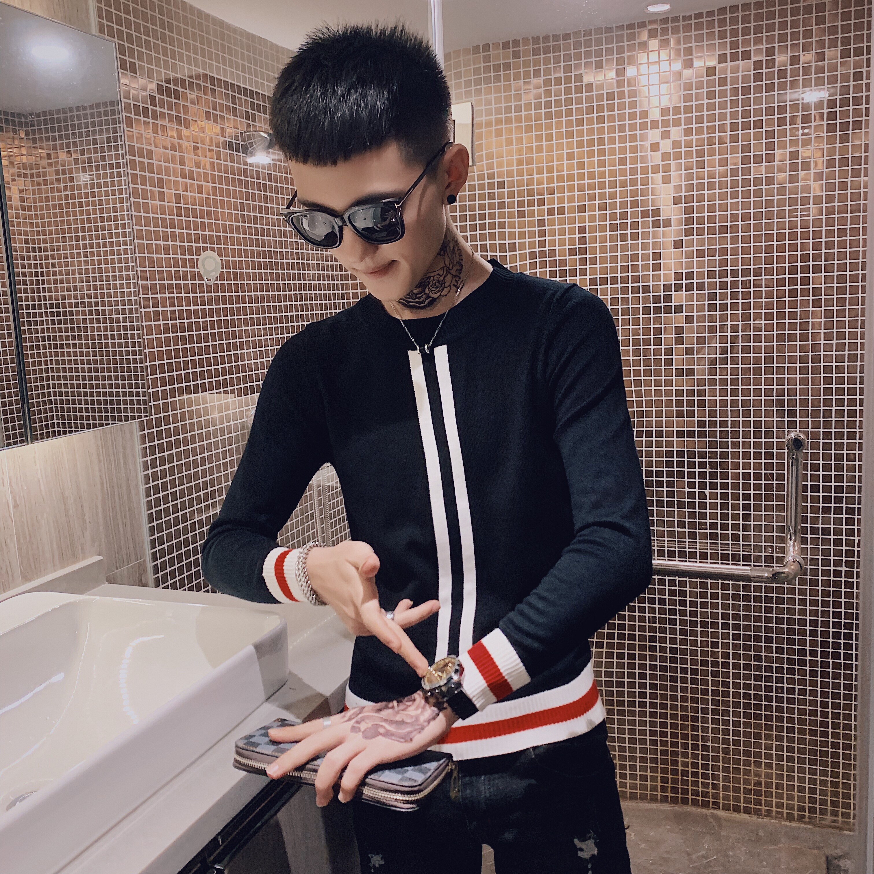 Strikkede menn gensere gensere herre stripe uformelt slank passe genser homme høst o-hals tynne ullgensere topper klær: Svart / Asiatisk størrelse m