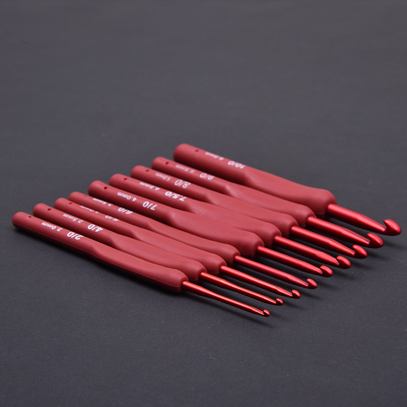 9PCS Red Crochet Hooks Ergonomic Crochet Hook Set Soft Touch Aluminum Crochet Needle 2.0-6.0mm Crochet Kit