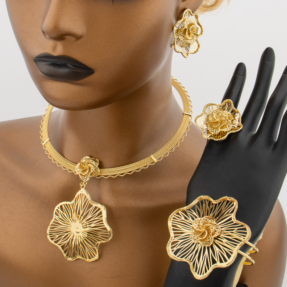 Conjunto de joyas con colgante de flor grande de Dubai para mujer, collar de lujo africano chapado en oro, pendientes, brazalete, anillo, de boda