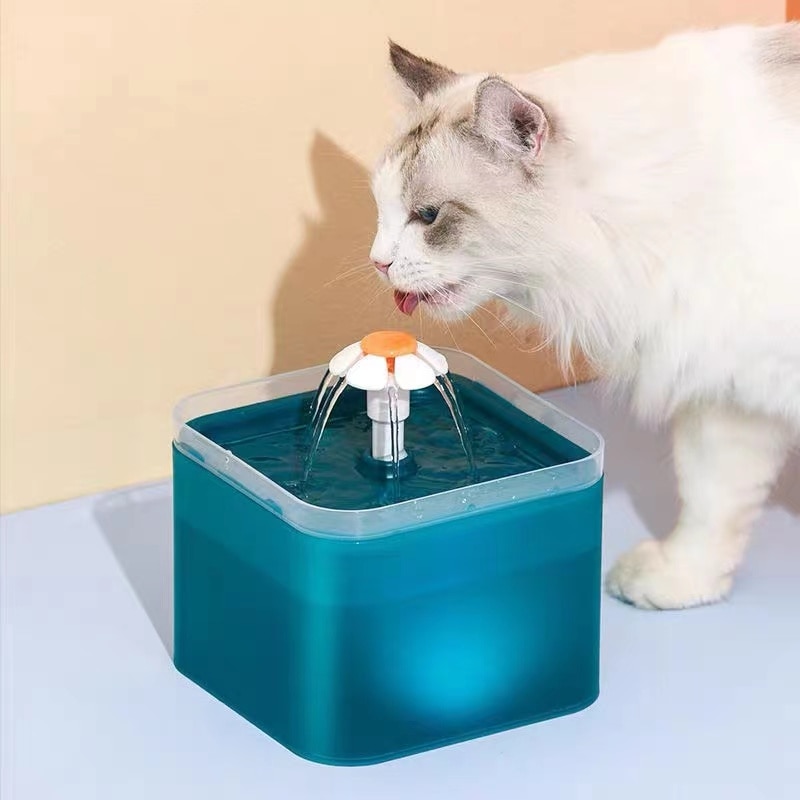 2L Capaciteit Automatische Kat Fontein Met Led Verlichting Usb Pet Water Dispenser Met Recirculeren Filtring Voor Katten Feeder