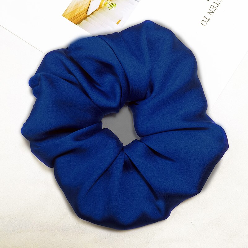 chouchou fleur hair tie main image 1