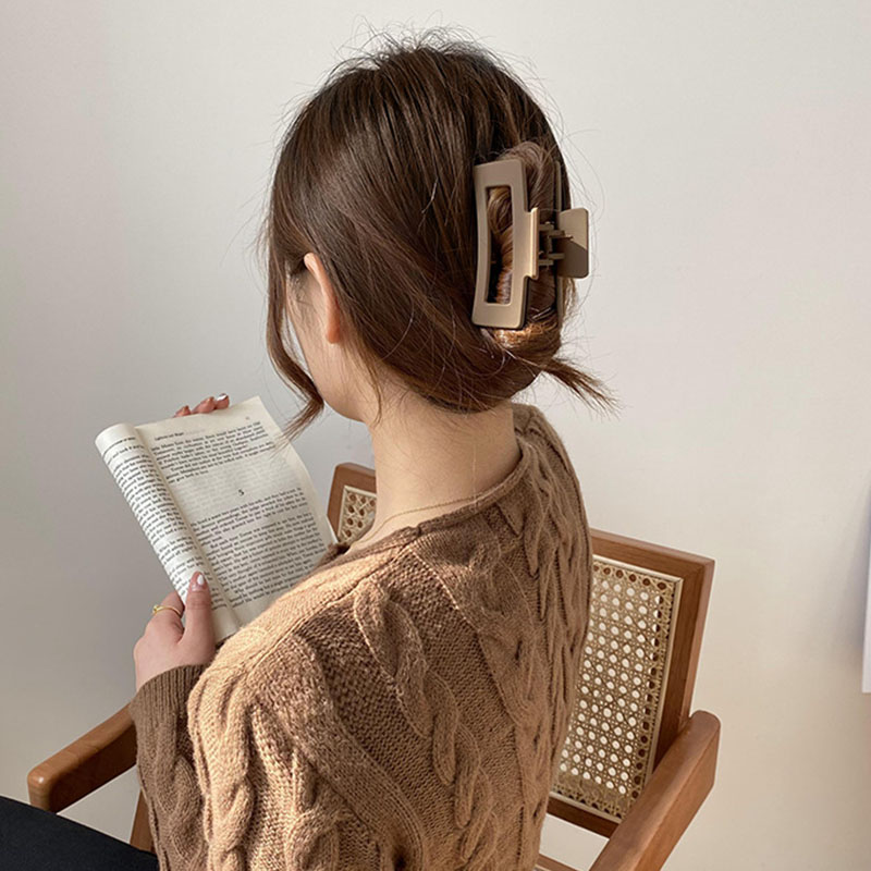 Pinza para el pelo geométrica con flor marrón y Beige para mujer, pinza para el pelo sólida con temperamento, horquilla dentada, accesorios para el cabello a la: Gris