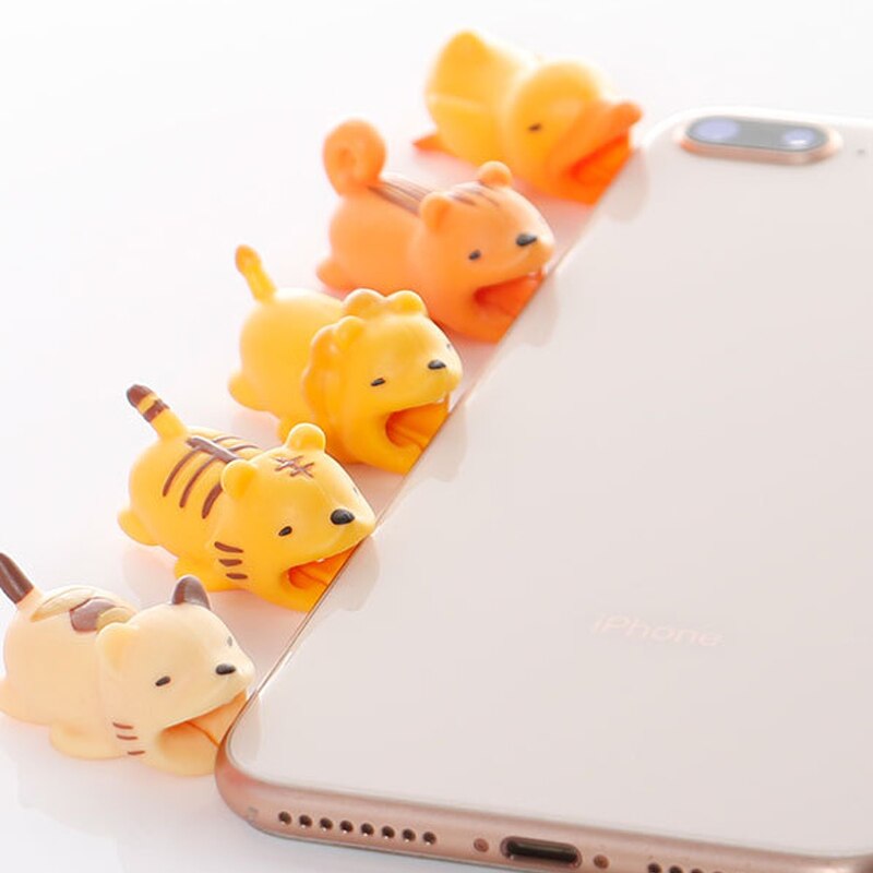 1Pcs Cable cover Protector For Iphone Cable Winder Phone holder Accessory Chompers Cartoon Animals Doll Model Funny Toys