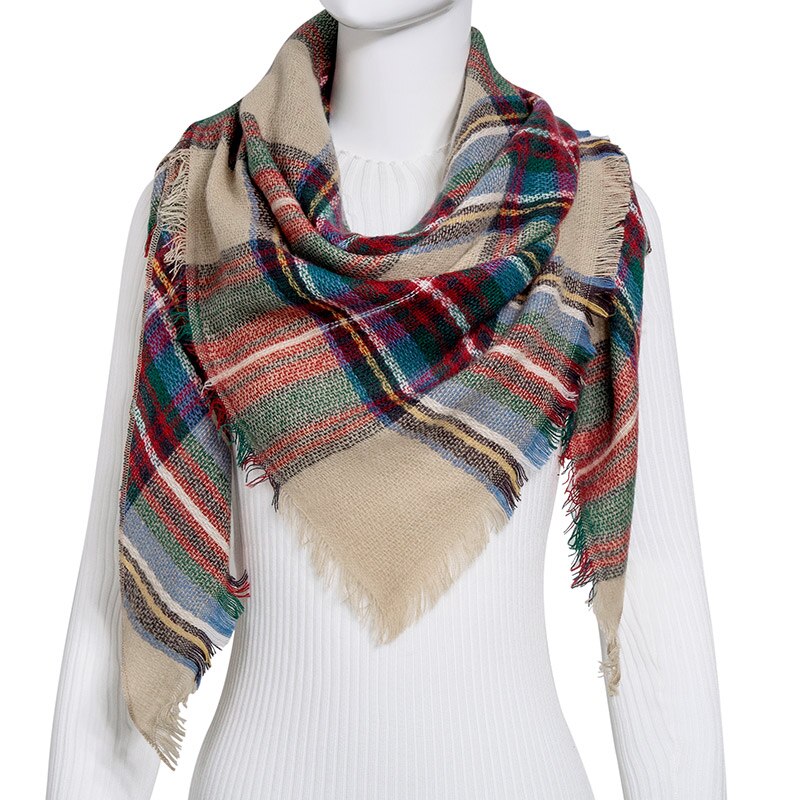 Evrfelan femmes écharpe de hiver foulards femme cou porter Plaid bufanda Triangle forme écharpe: C6