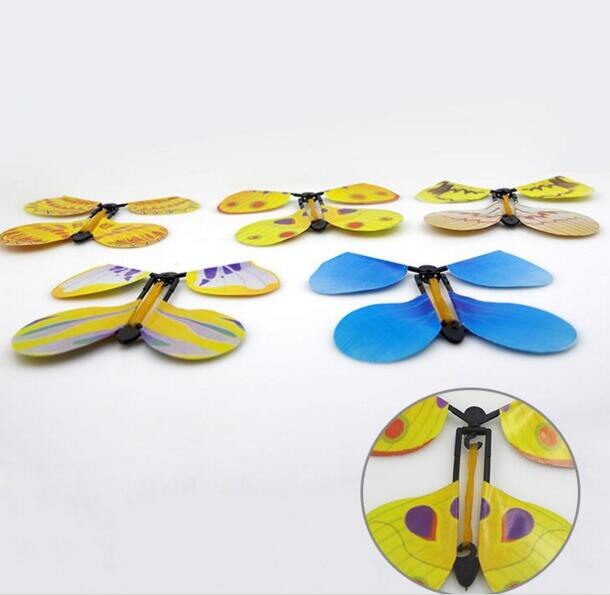 100 pcs/Lot Die Magie Schmetterling Fliegen Schmetterling Mit Karte Spielzeug Mit Leere Hände Solar Schmetterling Hochzeit Magie Requisiten magie Tricks