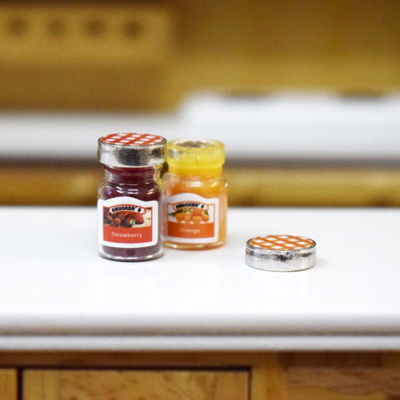 Nette Mini 2 Flaschen Marmelade 1/12 Puppenhaus Miniatur Lebensmittel Täuschen Spiel Küche Zubehör Spielzeug