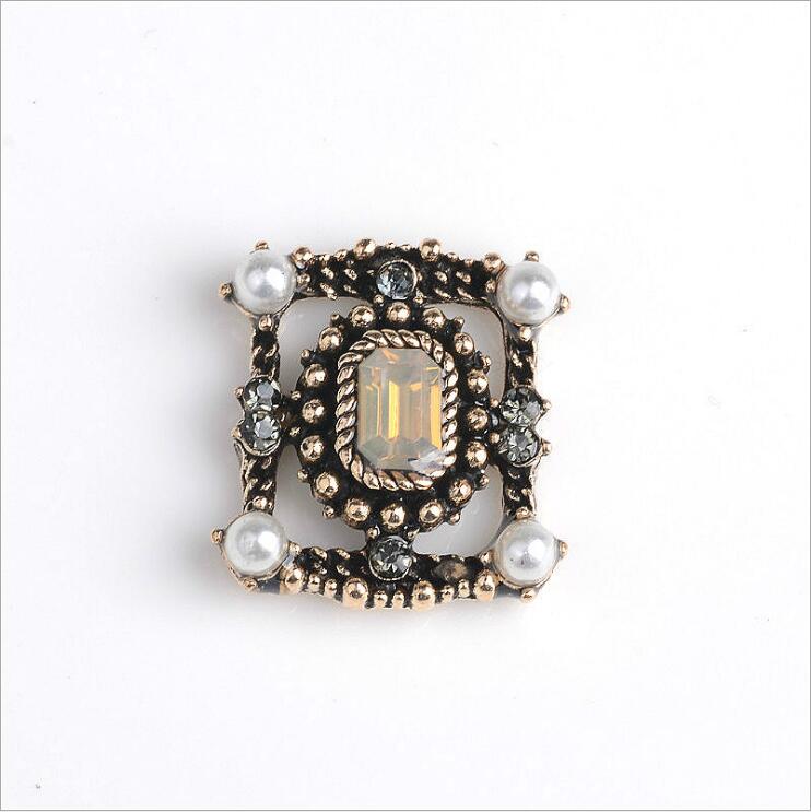 10 st/lot antika guldlegeringsknappar platt bak rhinestone embellishmen knappar gör-det-själv-tillbehör: B