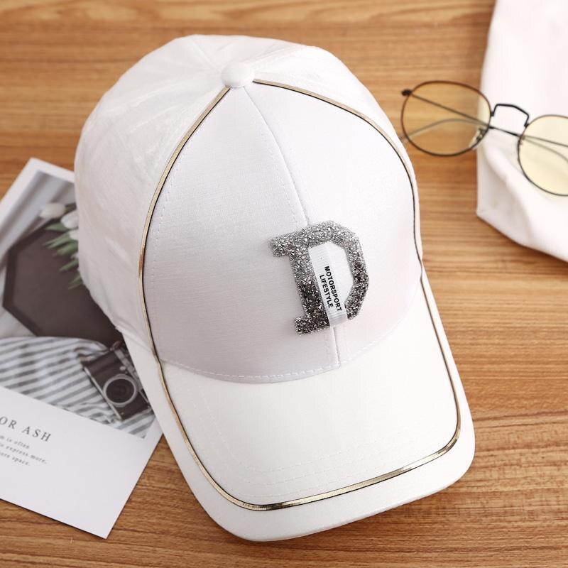 Nowe damskie robić koszykówki czapki damskie jednokolorowe na wolnym powietrzu regulowane białe różbyć winnym czarne haftowane damskie czapki letnie litery M/D Sunhat: 01 biały