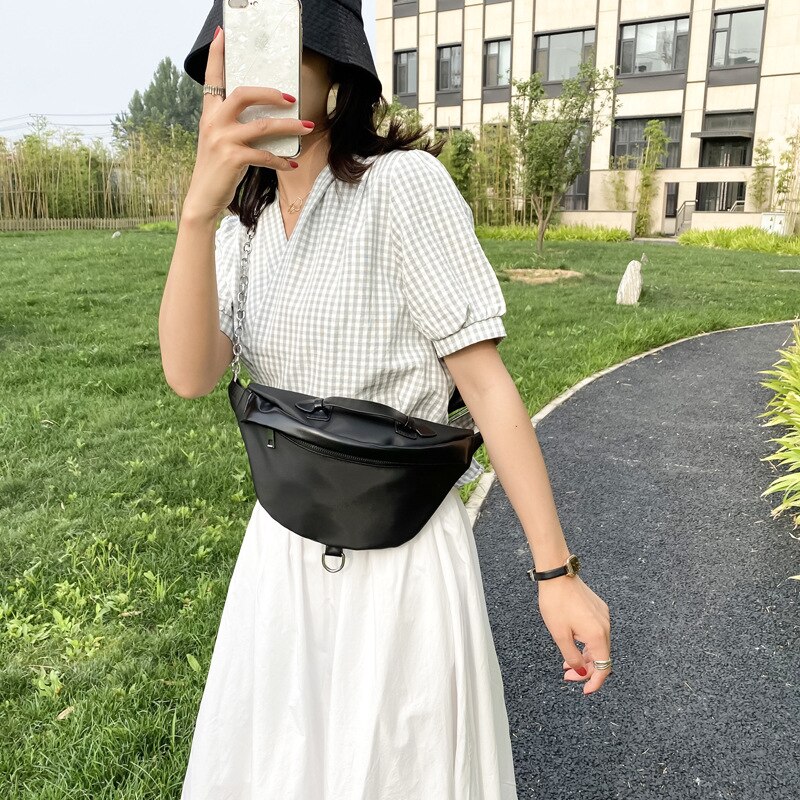 Sac à bandoulière Direct d'usine pour femmes, sacoche de poitrine sauvage Simple PU2020 nouvelle sac Diagonal noir