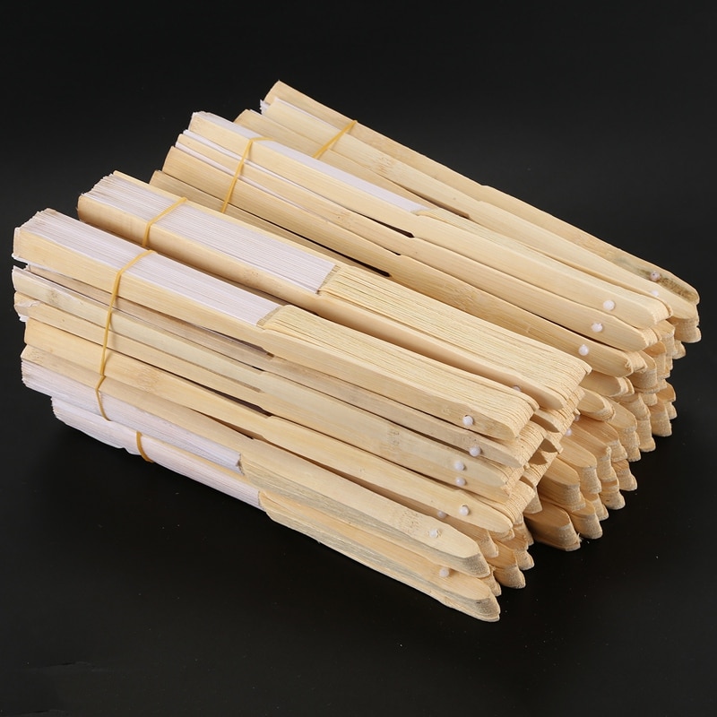 50 blæsere i hvidt stof og bambus - perfekt til dit bryllup eller udendørs begivenhed (stof)