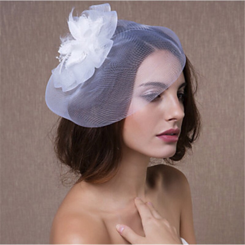 Cappello da sposa con clip Fascinator tornante per le donne festa di nozze filato a rete accessori per capelli fiore: bianca