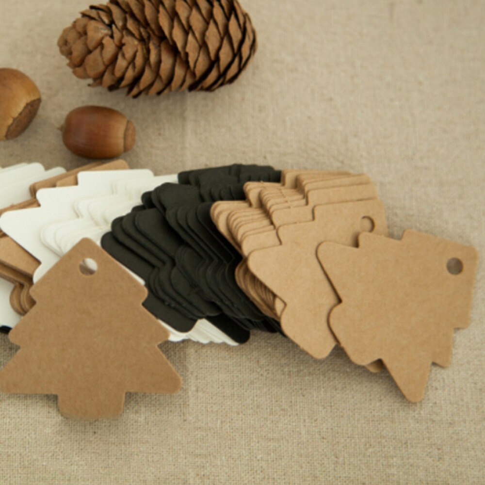 50 stks/set DIY Kerstboom Vorm Kraft Kleren Hangen tag Christmas Party Deco Papier Kaarten tag 5.5x5.4cm