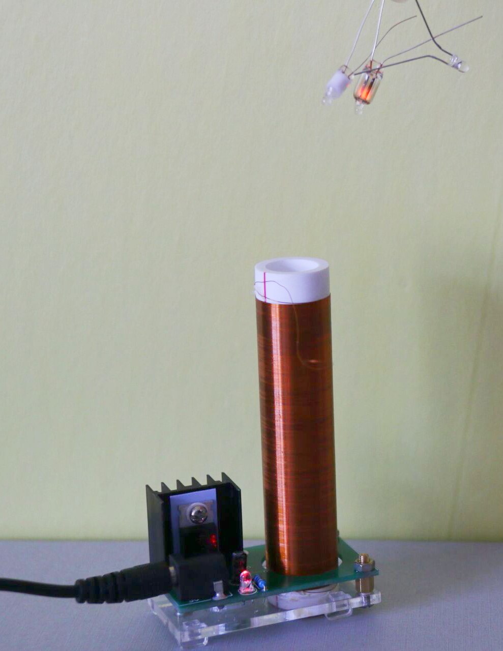 Mini bobine Tesla, avec alimentation électrique, 9V, 1a, nouveauté