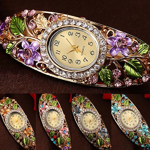 Vintage dameshorloge met kristallen bloemenarmband, analoog kwartshorloge met opengewerkte diamanten