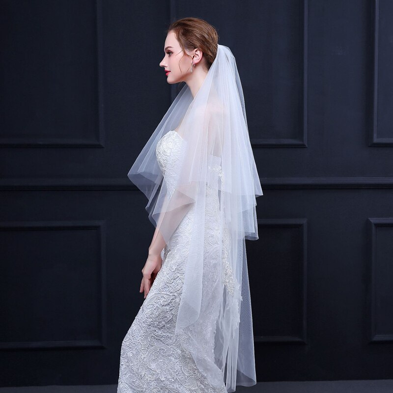 Einfache Schleier Hochzeit Elfenbein Schleier für Braut Zwei Schichten schneiden Kante Kurze Braut Schleier Hochzeit Zubehör mit Kamm