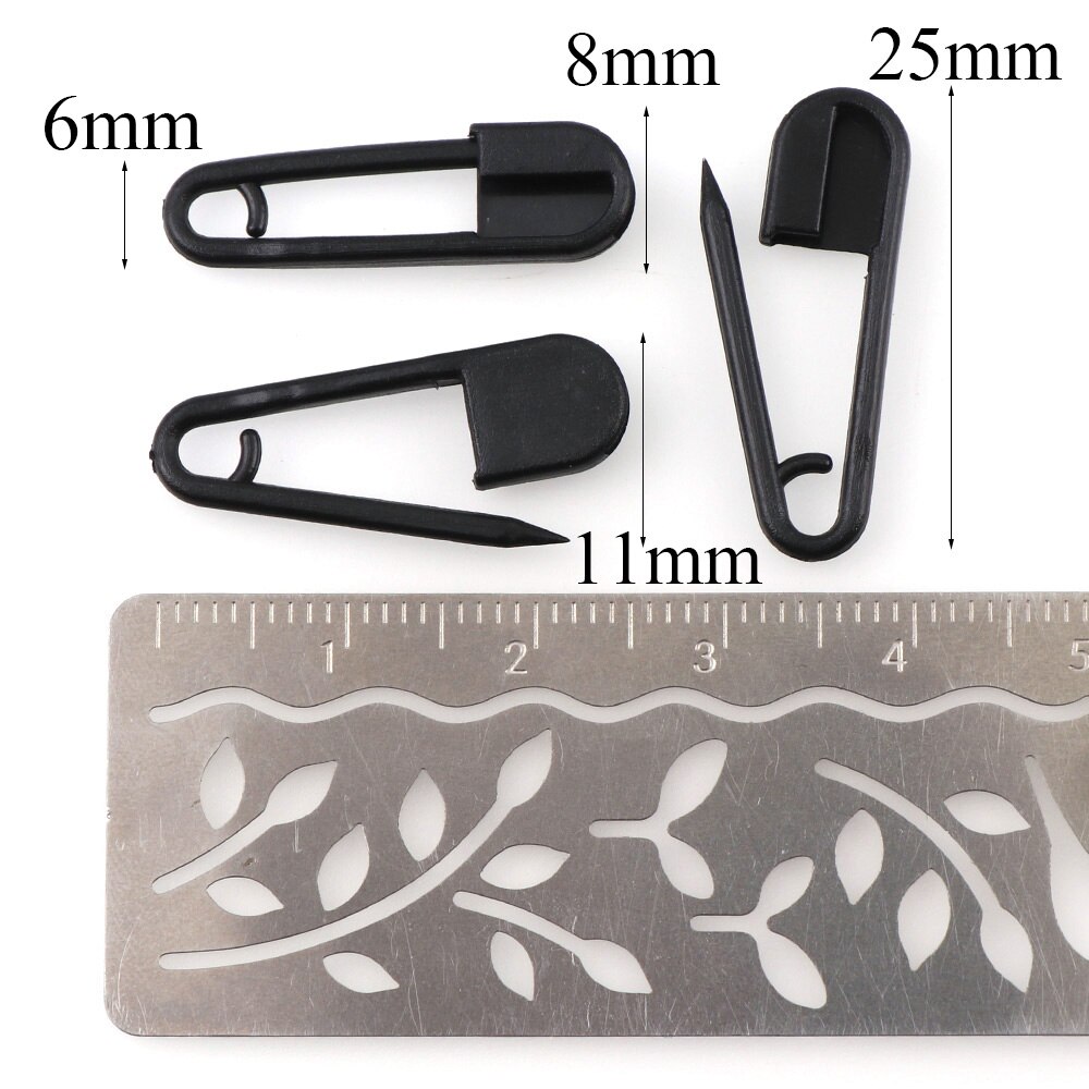 100 stks/set Veiligheid Plastic Tag Pin Zwart Wit Effen Kleur Fastener Clips Breien Stitch Marker Tag DIY Label Kaart Hangtag pins
