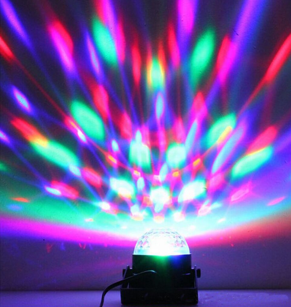Luci rotanti attivate dal suono della sfera della discoteca luci