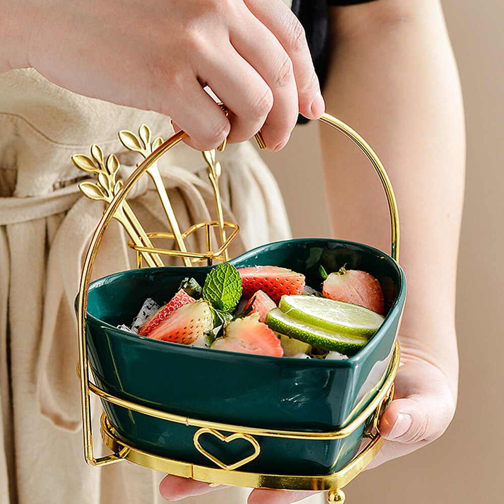 Heart-shaped Ceramics Fruit Tray 650ML Salad Bowl Handicraft Kitchen Tools Iron Art Beautiful Home Friendly Storage Box