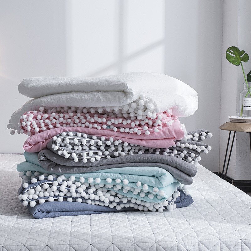 Zachte Worp Deken Met Kleine Bal Decor Gewassen Zachte Warme Cover Airconditioning Quilt Voor Bed