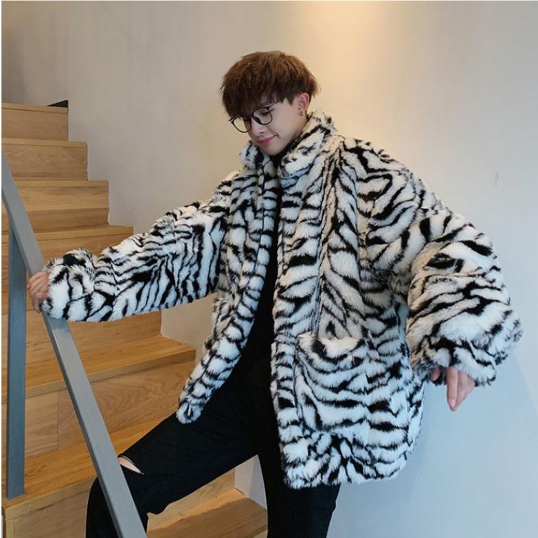 Abrigo con patrón de tigre de imitación para hombre, ropa de calle gruesa de manga larga, chaqueta con estampado de leopardo, talla grande, J327: black and white / XXL
