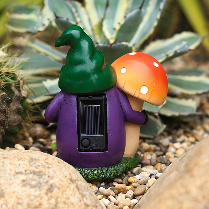 Garden Gnome Statue Outdoor Gnome Holding Mushroom Figurine Built-in Solar Light