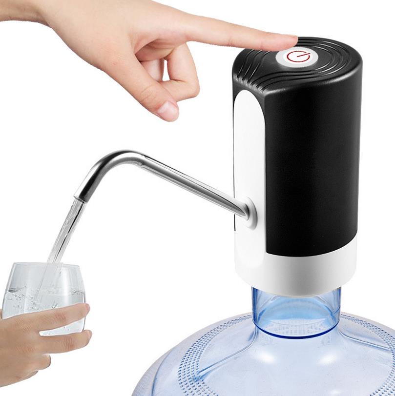 Portable drinking machine drinking bottle drinking machine universal serial bus charging automatic drinking machine