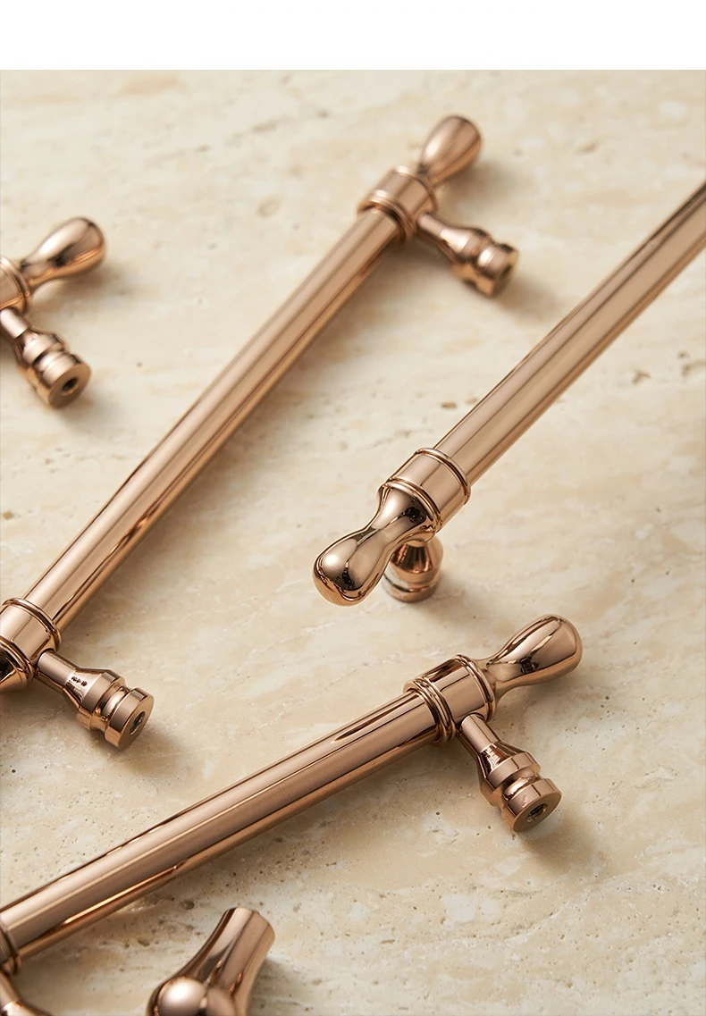 Messing dørhåndtak og knotter til skap, skuffehåndtak i rosegull, vintage kjøkken, langt håndtak, garderobeskap, kommodebeslag