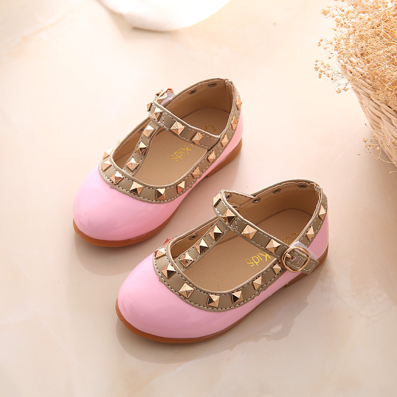 Sandales en cuir à Rivets pour filles, chaussures simples pour enfants, couleur chair, chaussures de danse plates de princesse,