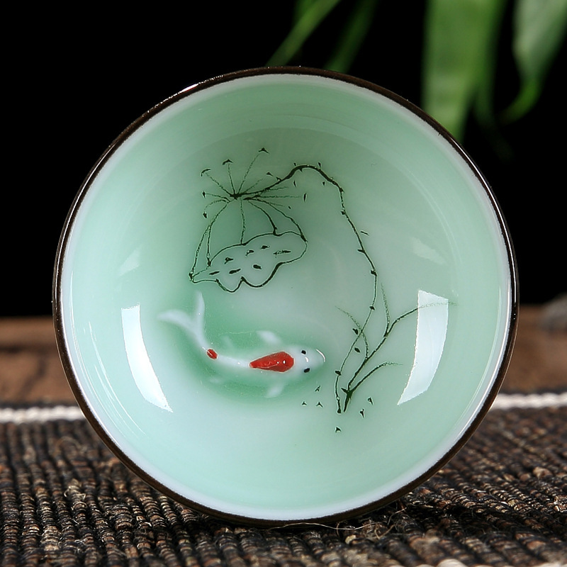 Juego de té chino de Kung Fu Celadon, tazas de té redondas planas de loto Pu'er pintadas a mano, tazas de té de loto de cerámica de carpa individual, 60ml,