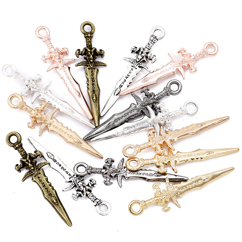 20 pçs liga da arte do prego charme 3d liga de metal grande espada faca armas jóias do prego diy chinês kung fu armaaria acessórios do prego: Cinza branca