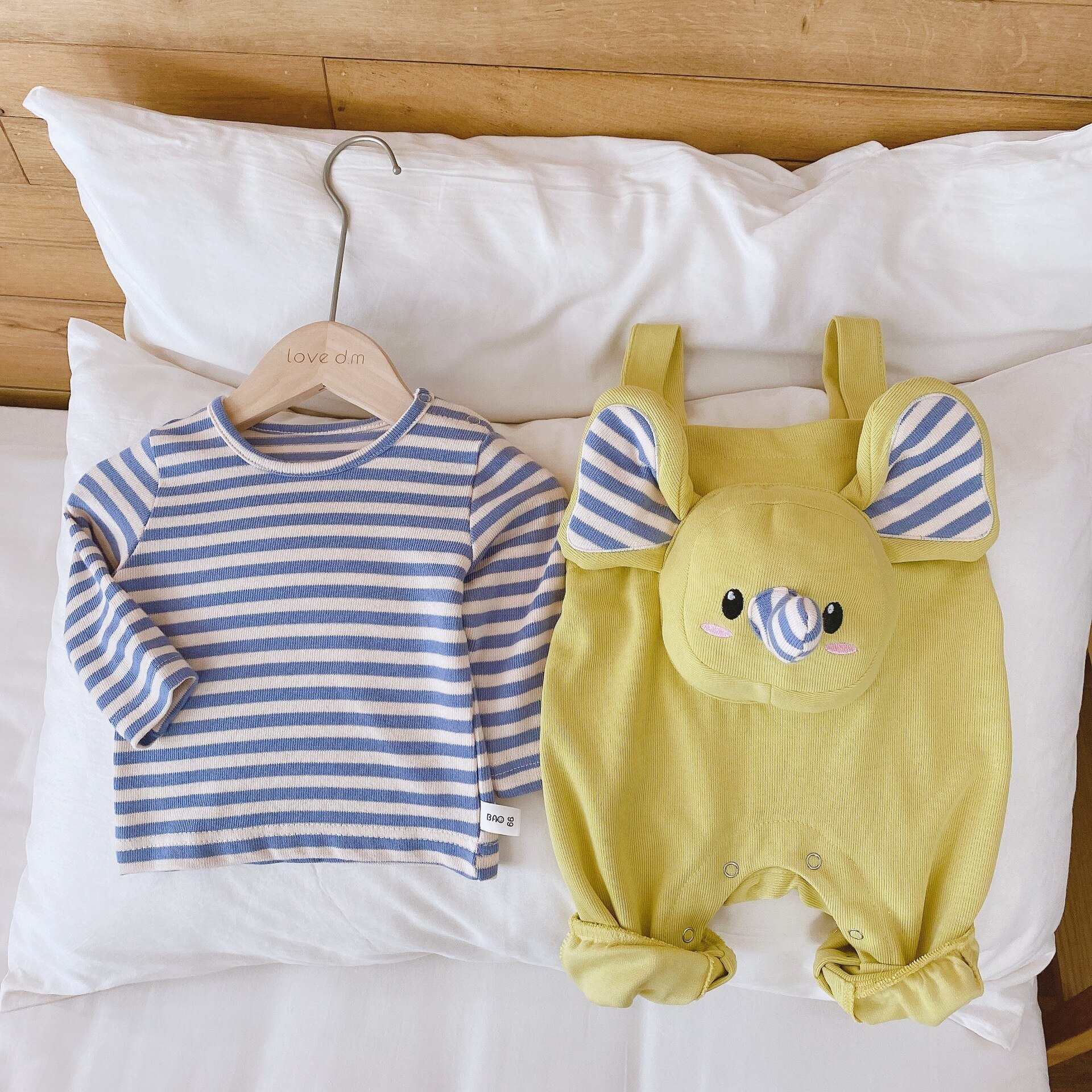 Höst vinter bebis flicka pojke kläder set barn söta djur tryck randiga t-shirt toppar rem byxor djur kläder set 0-18m