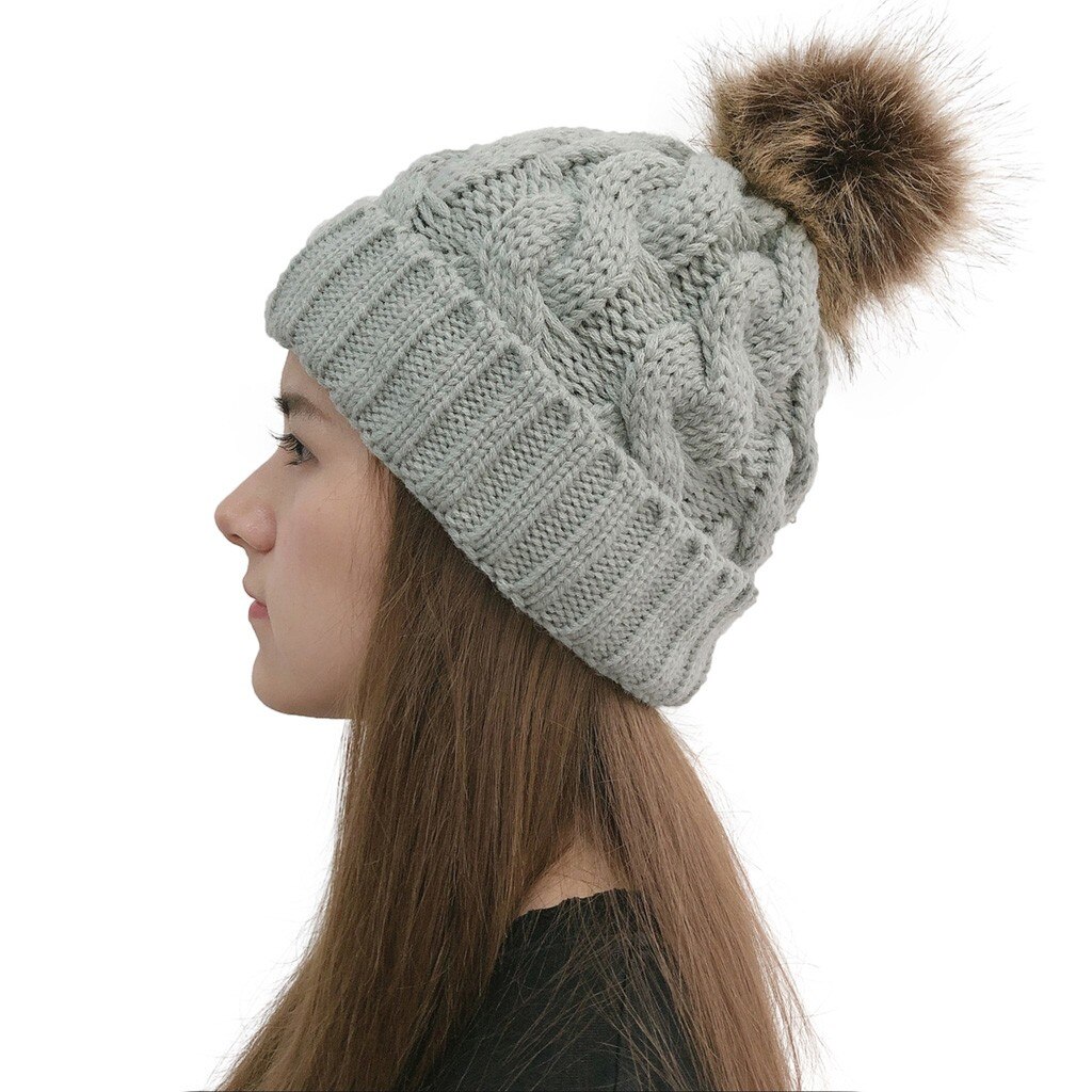 Las mujeres Casual gorrito de punto de ganchillo Cap costura resistente al aire libre bola de peluche de sombreros sombrero de mujer, gorro Ushanka hiver женские шапки зимние