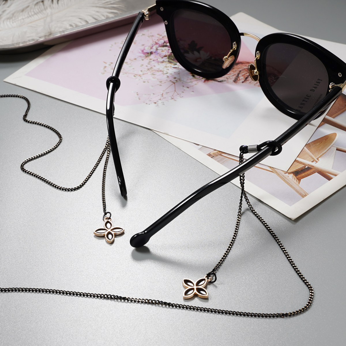 Zonnebrillen Lanyards Leesbrillen Slanke metalen koorden Brillenketting Brillenhouders optische frames touw