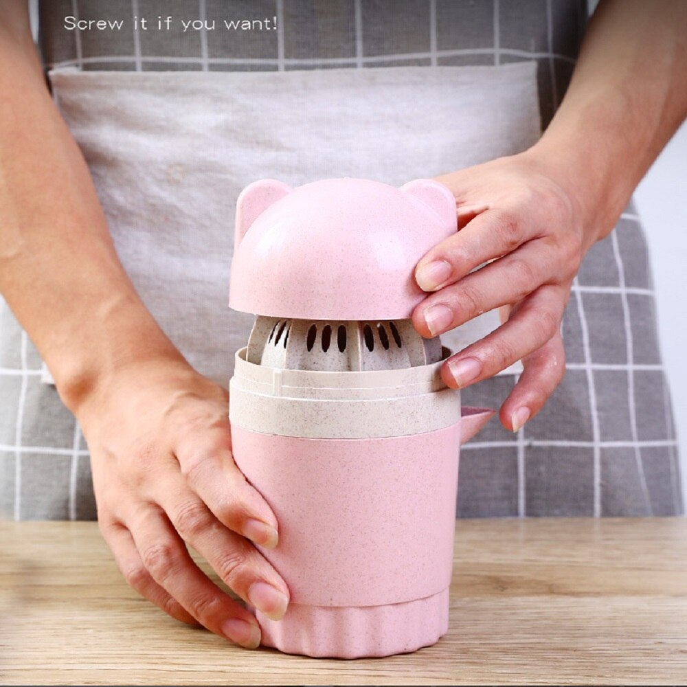 Manual Juicing Cup Juicer Press Hand Portable Lemons Orange Kitchen Home Student Dormitory Cartoon Mini Juicing Equipment