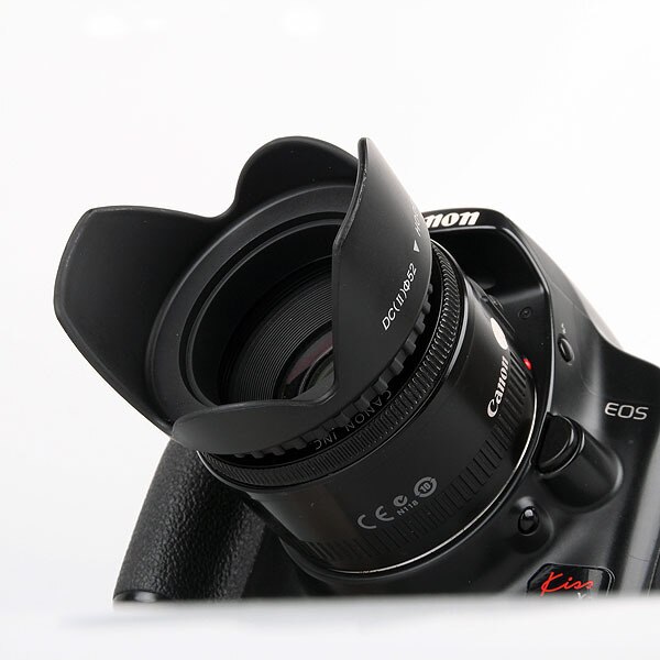49mm - 82mm 52mm 58mm 67mm Flower Petal Tulip Lens Hood Screw Mount for Canon nikon d5200 d5300 d3200 d3300 d3100 d7000 d7100
