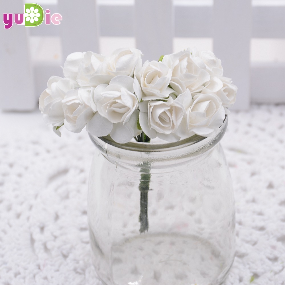 12 stk/parti 1.5cm mini papir rose blomster bukett bryllup dekorasjon papir blomst til gjør-det-selv scrapbooking blomster papir billige blomster: Hvit
