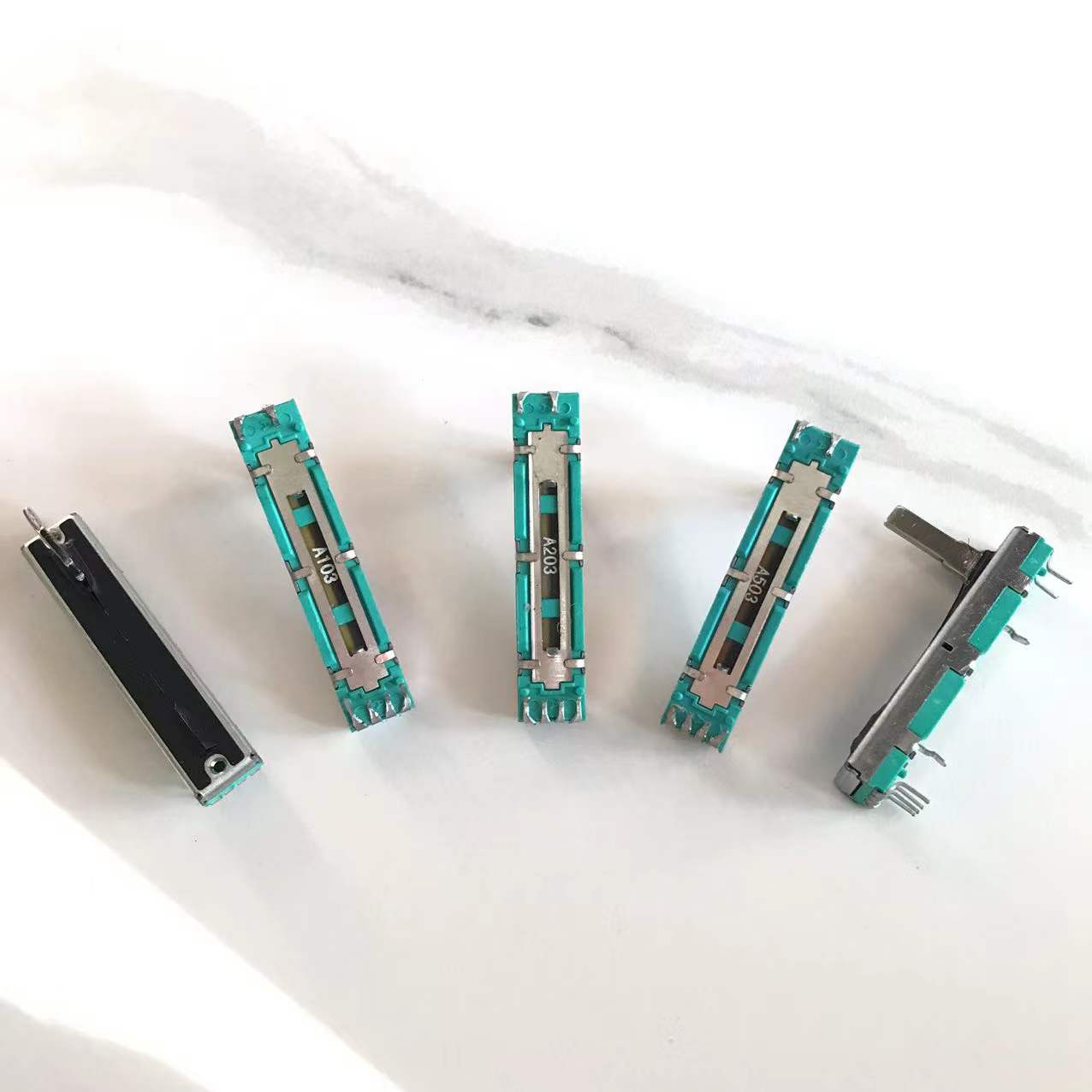 45Mm 4.5Cm Reizen 30Mm Mixer Volume Slider Fader Dubbele Potentiometer Schakelaar A10K A20K A50K B10K B20K B50K-10PCS/Lot